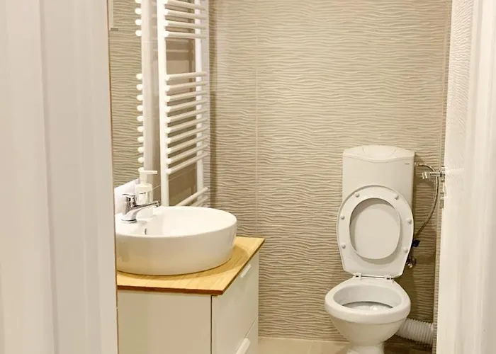 Golden Nest Bukarest