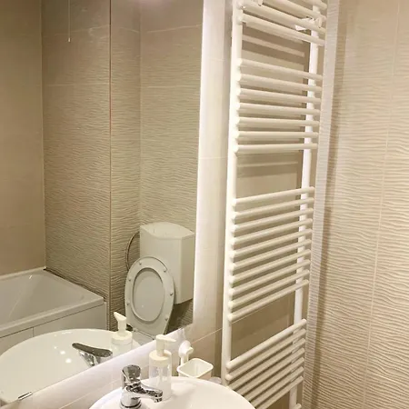 Golden Nest Apartment Bucharest